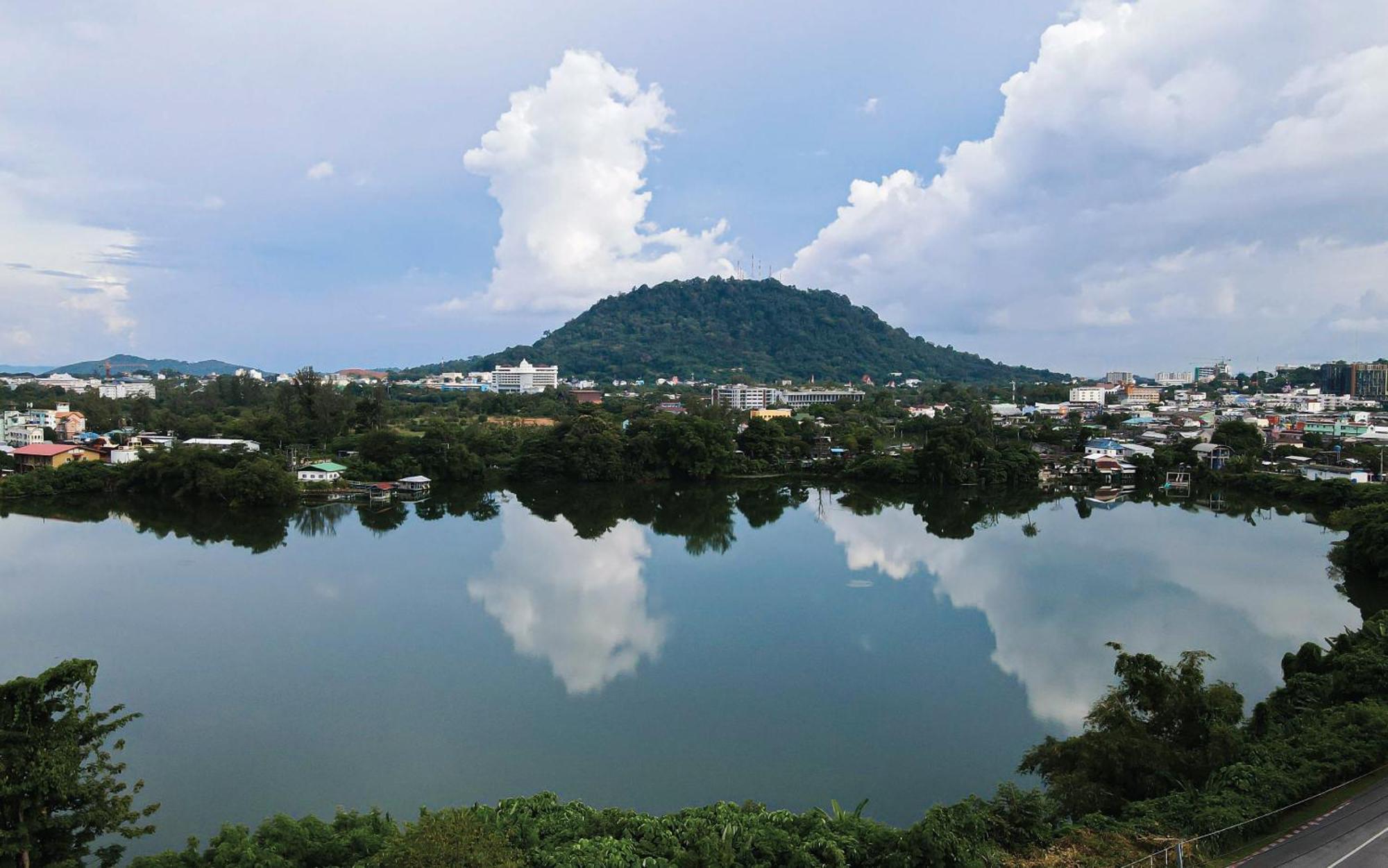 The Arch Phuket Hotel Ban Ket Ho Esterno foto